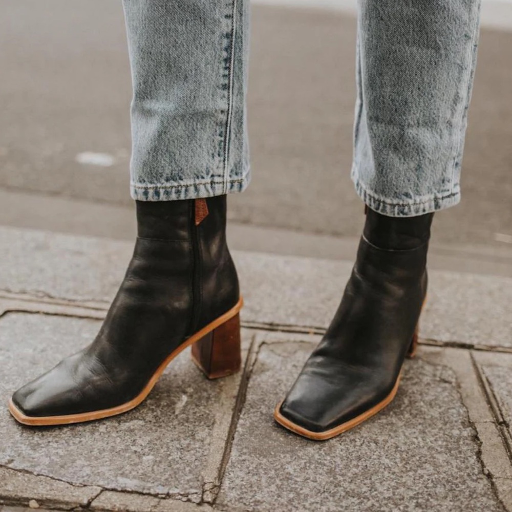 ALOHAS West Vintage Black Leather Ankle Boots